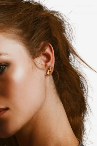 prologue earring gold matte 1 scaled98674 nobg